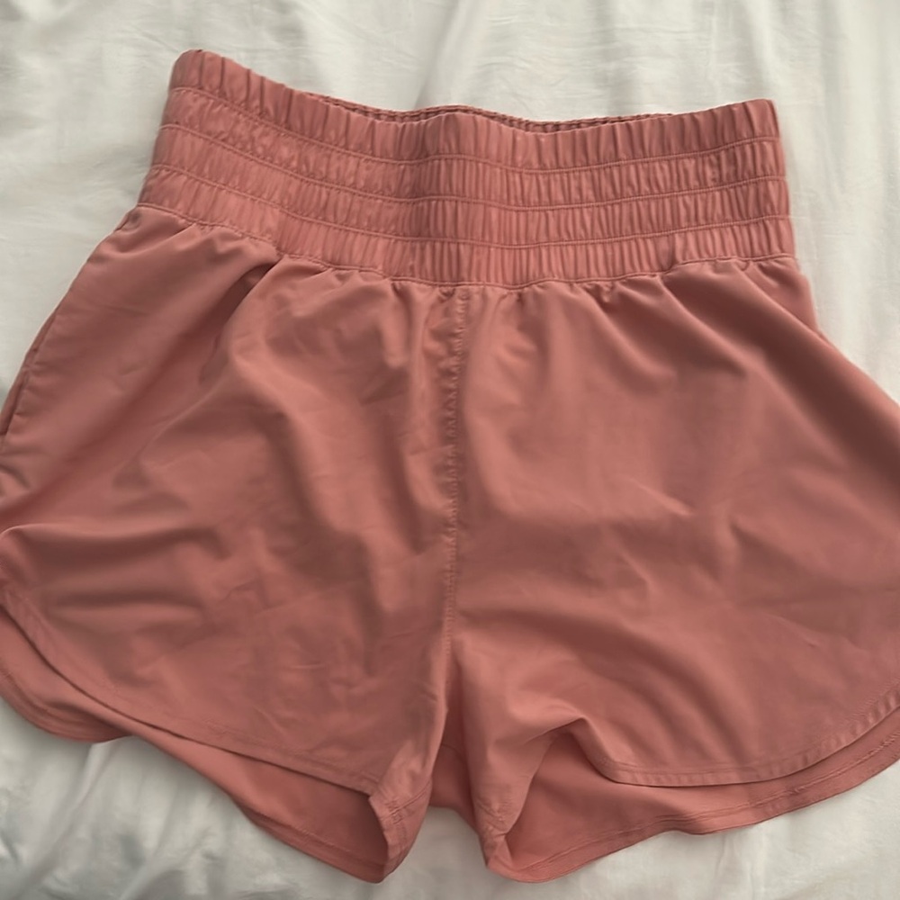 Nike Shorts LargeWomen Dri-FIT Ultra High Waisted 3" Apricot Brief Lined